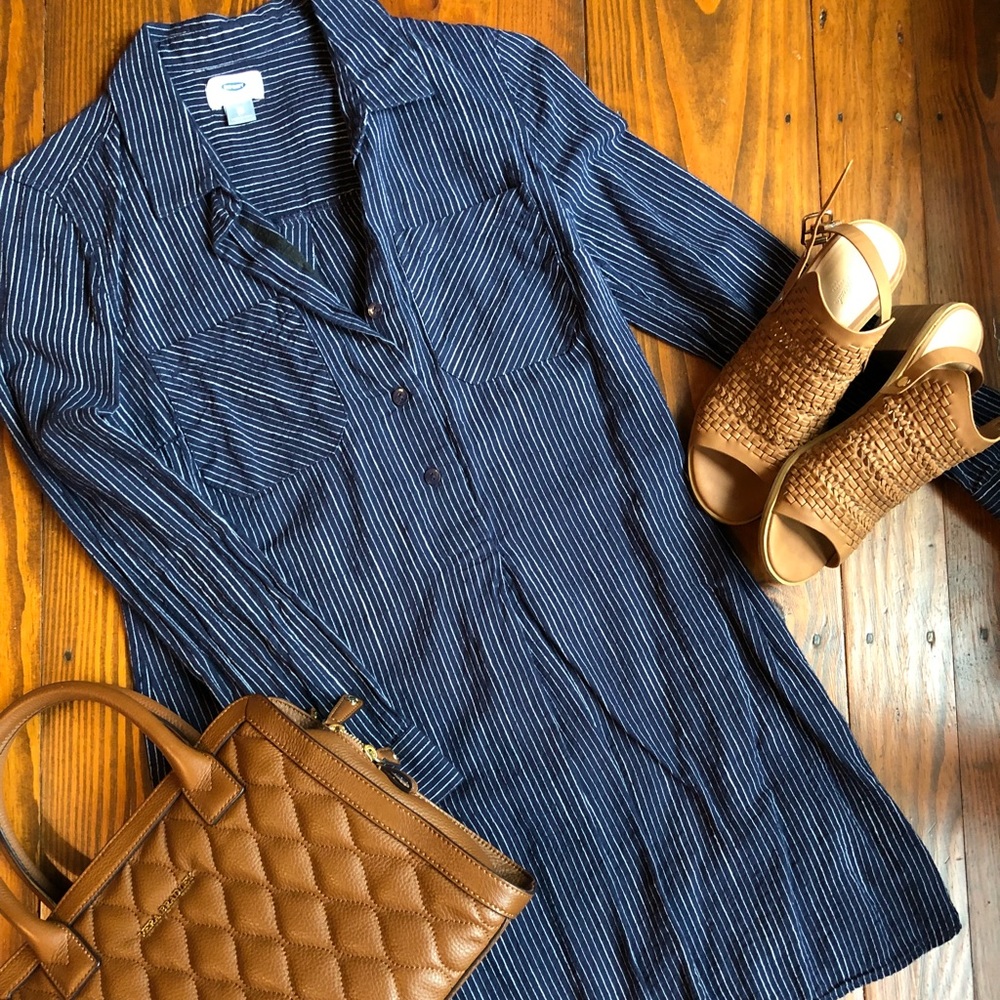 Old Navy Women’s Navy Pin-Striped Shirt Dress ⛵️